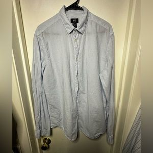 Size Large H & M shirt white and blue stripes